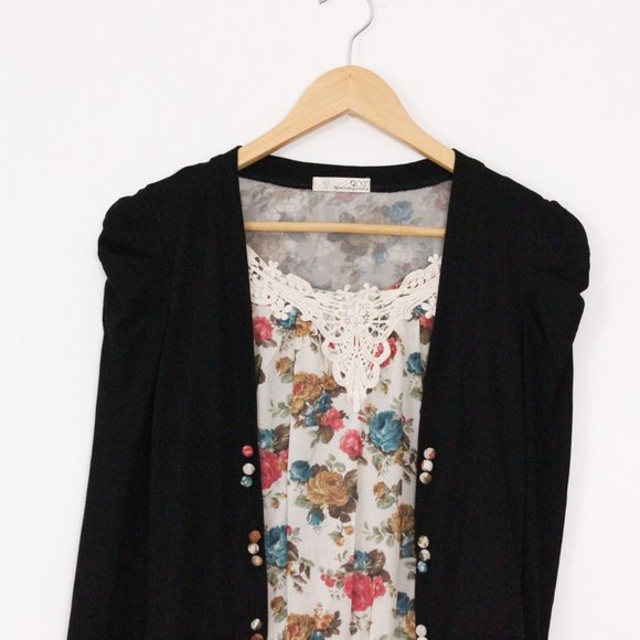 *QYXL Black Cardigan and Floral Blouse Set - Picture 4 of 8